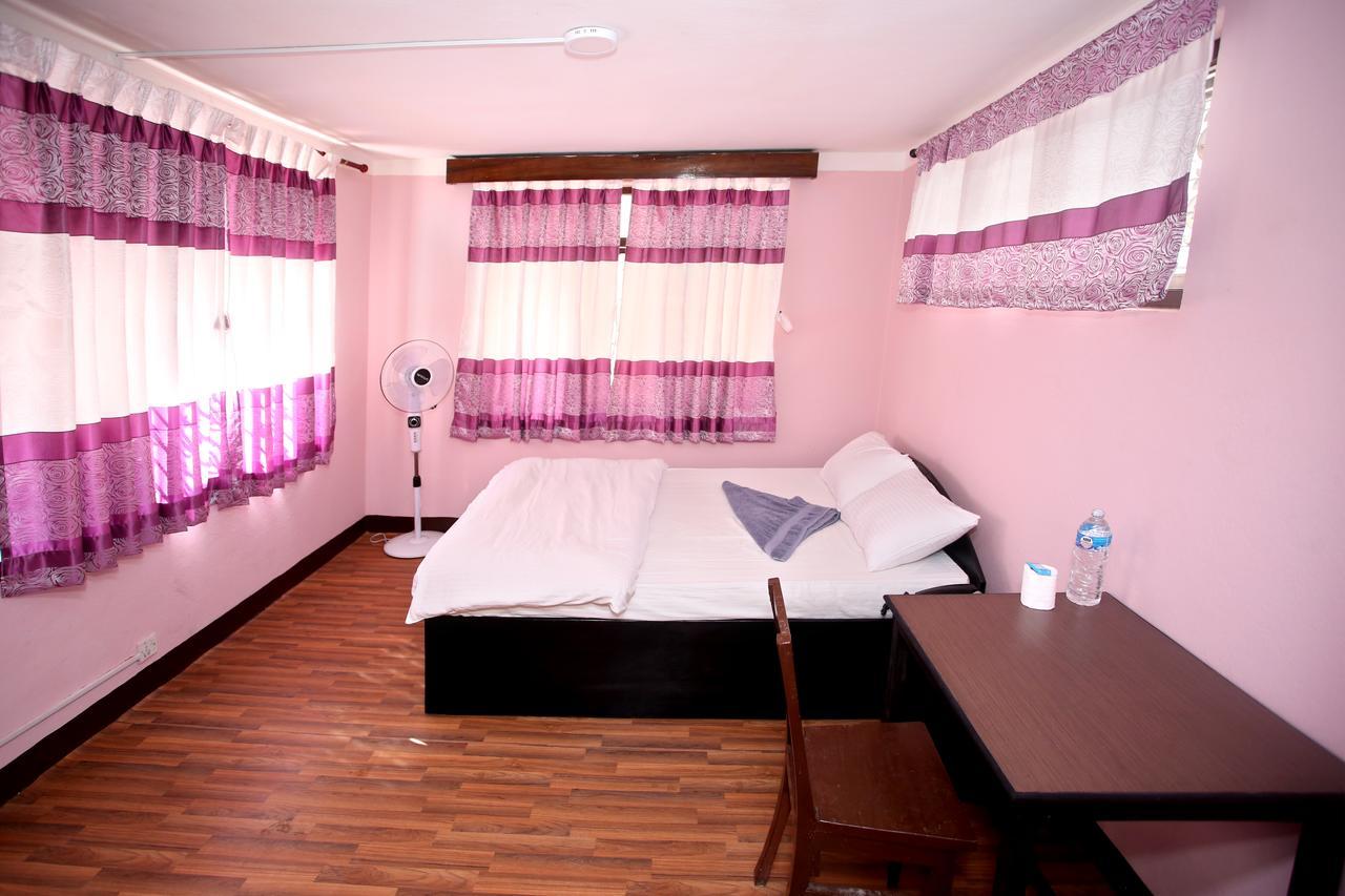 Mitra Garden Inn كاتماندو المظهر الخارجي الصورة
